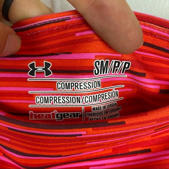 Under Armour Compression Crop Leggings Red Pink Stripe Small - Picture 5 of 6